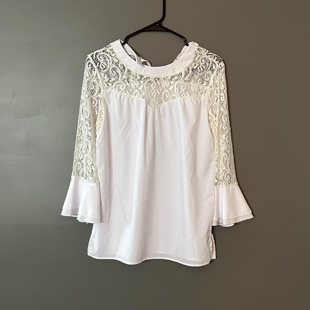Elegant White Lace Women's Top